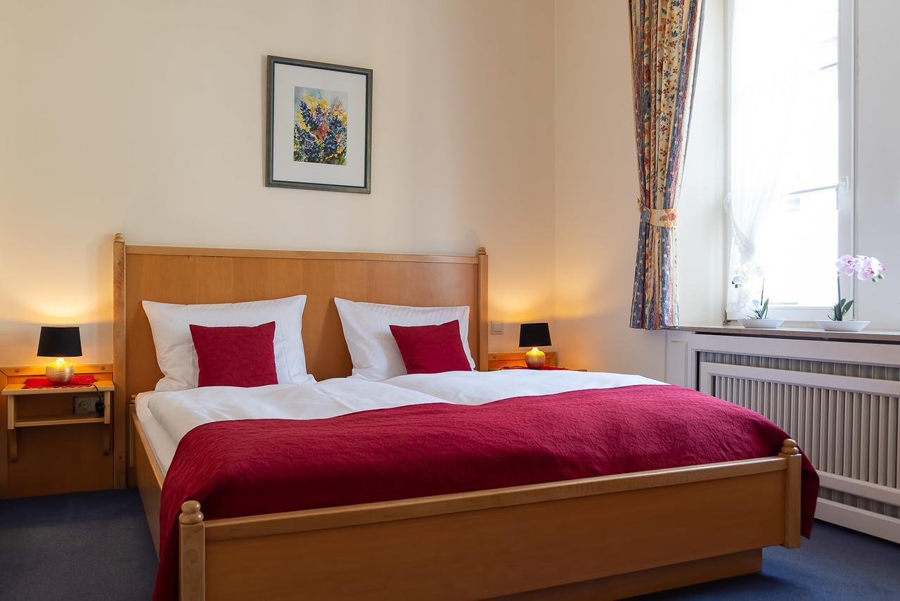 Wirtshaus Zum Pferdemarkt Hotel Saarburg Ngoại thất bức ảnh